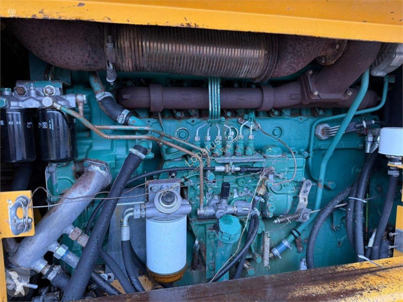 Фронтальный погрузчик Volvo quick coupler