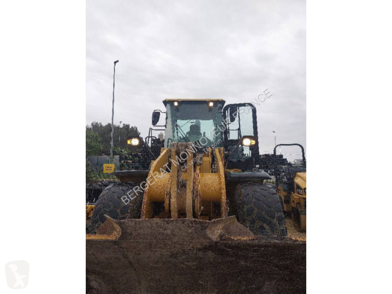 Nakladač Caterpillar 950GC