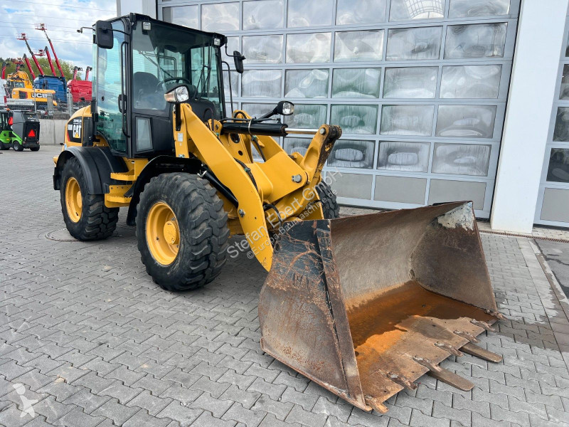 Nakladač Caterpillar M / 2.997h / Gabel / Schaufel