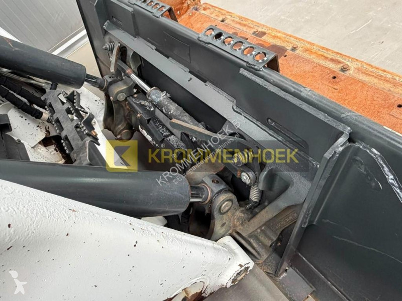 مُحمّلة Bobcat T 86 Super High Flow | A/C