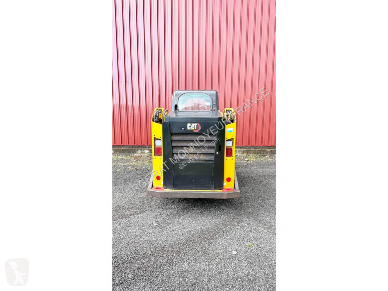 Chargeuse Caterpillar 236D3