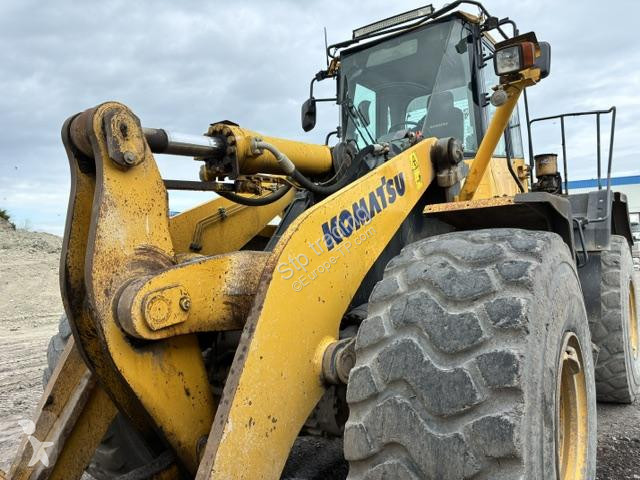 Nakladač Komatsu