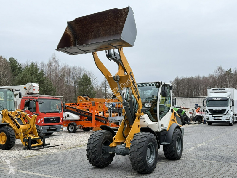 Nakladač Liebherr Compact Łyżka + Widły Super...