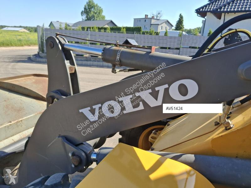 Фронтальный погрузчик Volvo