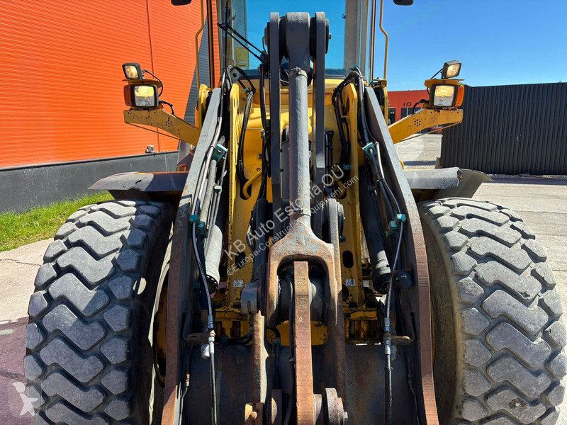 Фронтальный погрузчик Volvo L 90 E 4x4 CENTRAL...