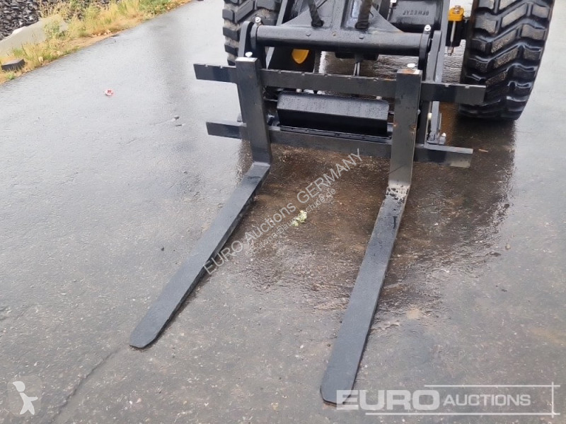 Incarcator JCB 409 SV