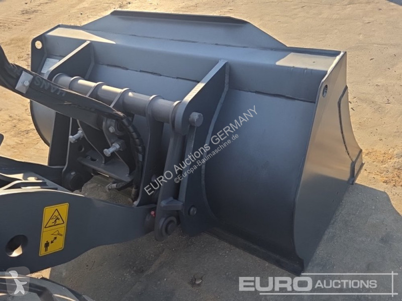 Ładowarka Mecalac MCL4+