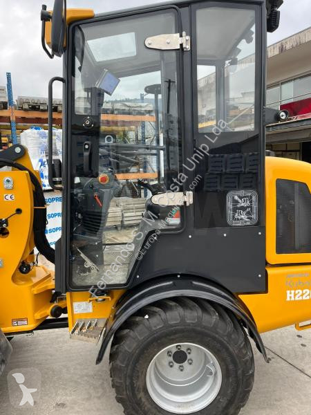 Nakladač Kubota  H220 0.5m3