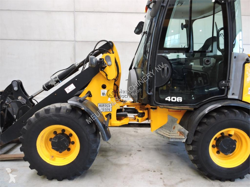 مُحمّلة JCB 406 + Fork