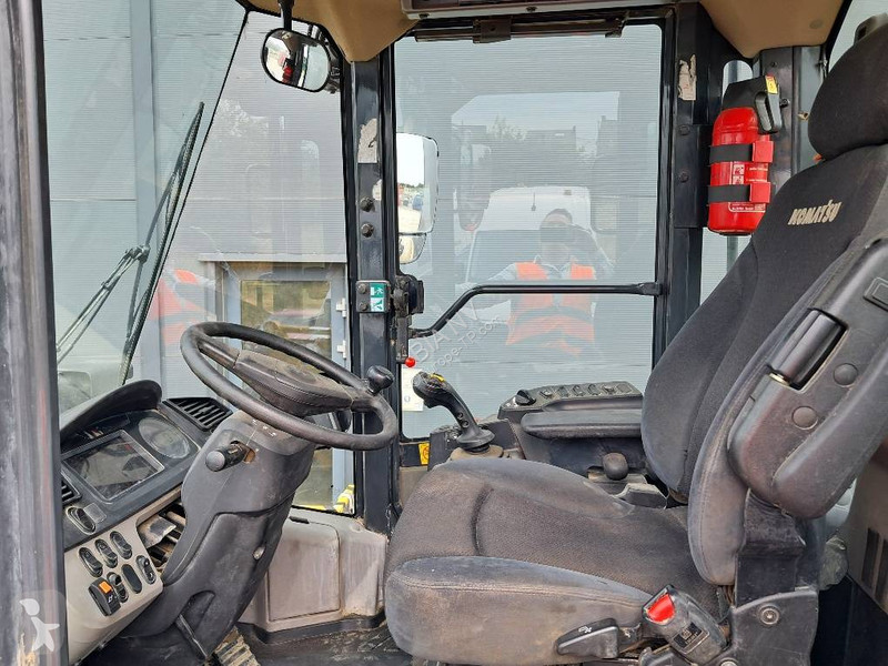 Nakladač Komatsu WA270-8 High Lift