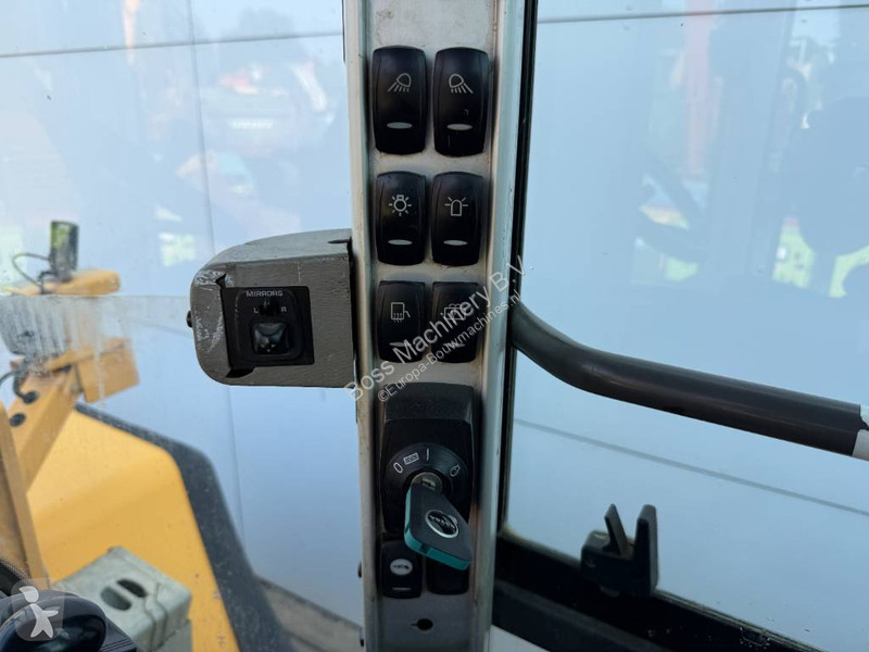 مُحمّلة Volvo - Automatic Greasing / Camera