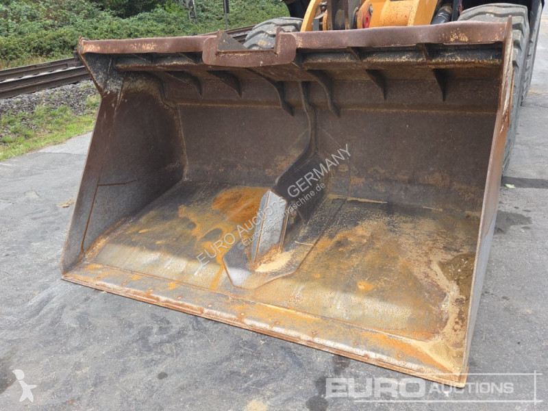 Case 621G loader