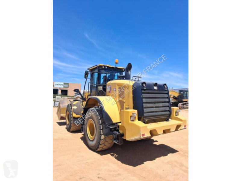 Nakladač Caterpillar 972M XE