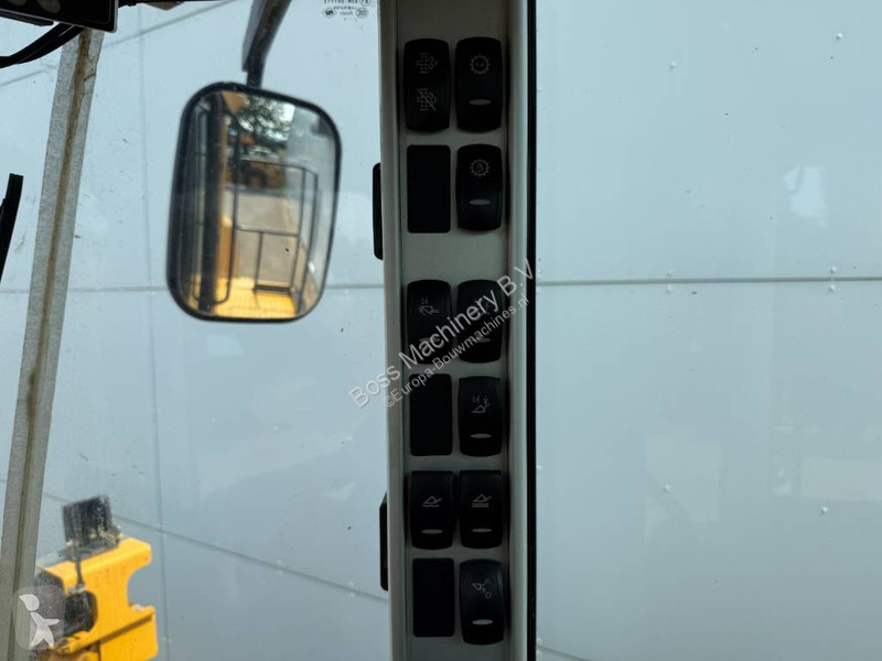 Nakladač Volvo - Automatic Greasing / Camera