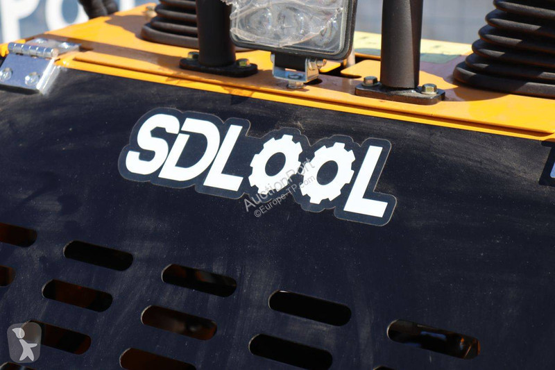 Nakladač  SL360T