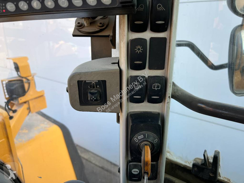 Nakladač Volvo - Automatic Greasing / Camera