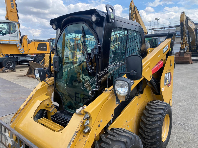 Nakladač Caterpillar D3 .