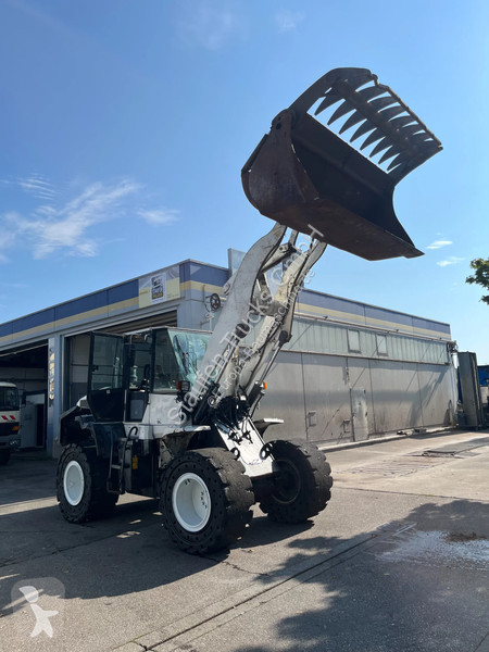Incarcator Komatsu WA250 WA250-6...
