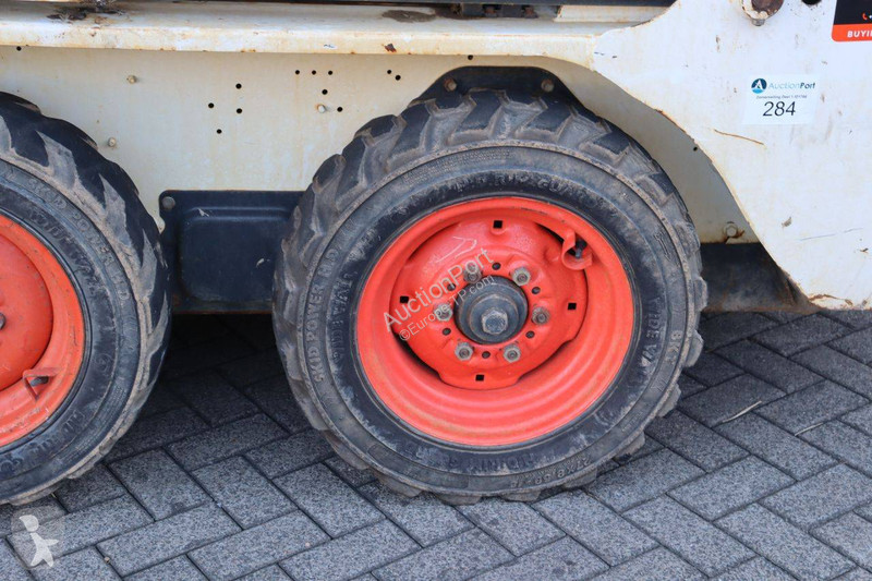 Фронтальный погрузчик Bobcat