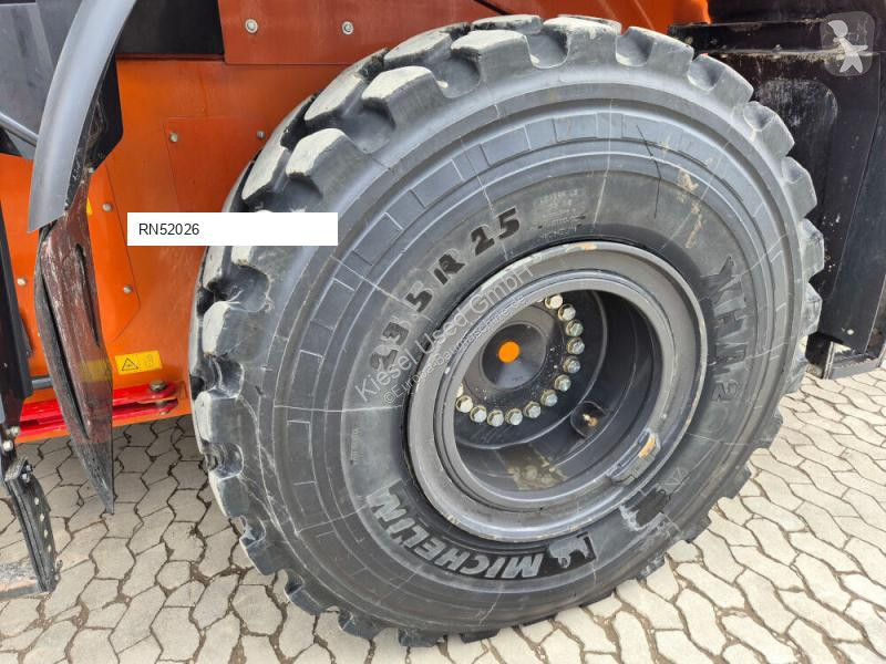 Chargeuse Hitachi 7 High Lift