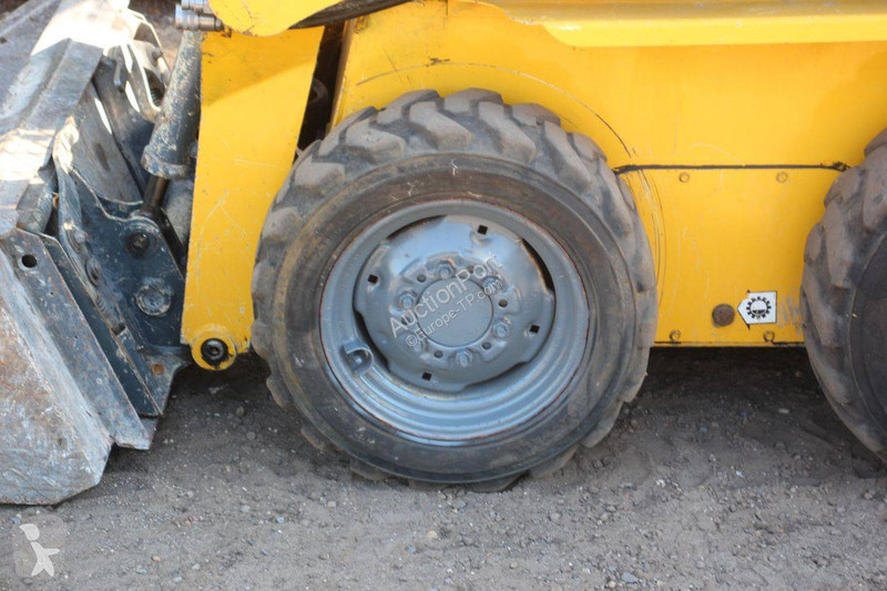 Chargeuse Gehl 3840