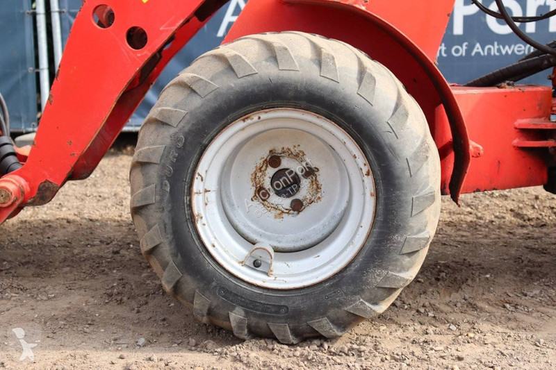 Chargeuse Macks 227