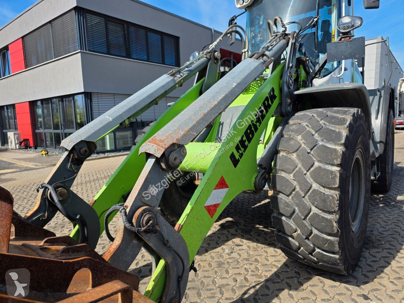 Pala cargadora Liebherr L526 | 9.504h | 2018