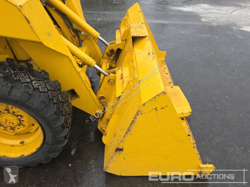 Shovel New Holland LX465