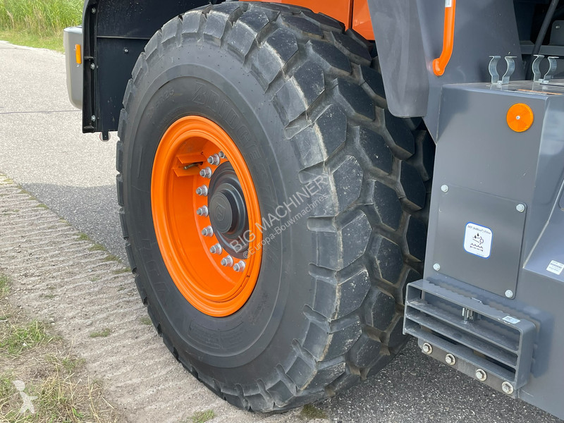 Chargeuse  DL280-7
