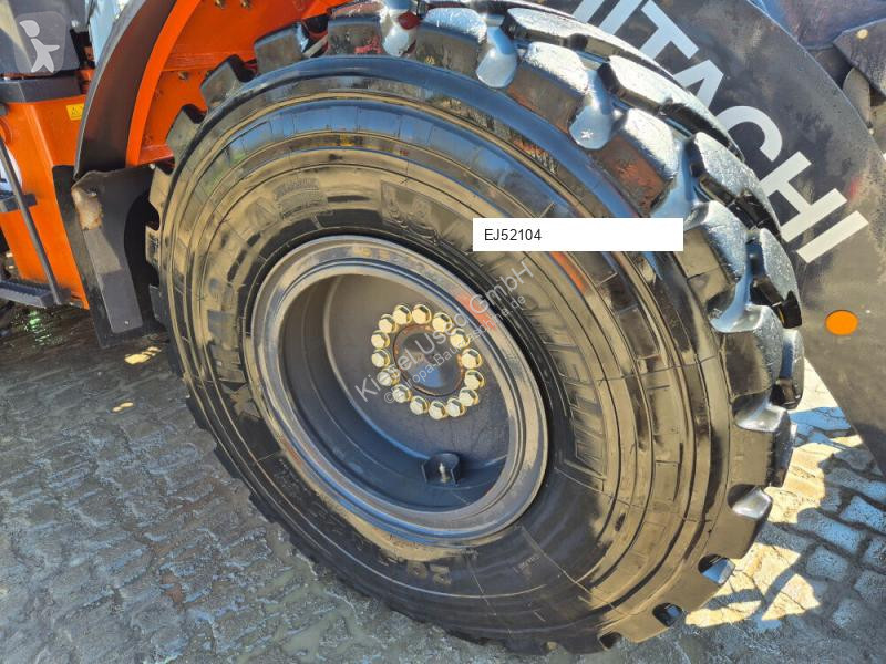 Hitachi ZW160-7 loader