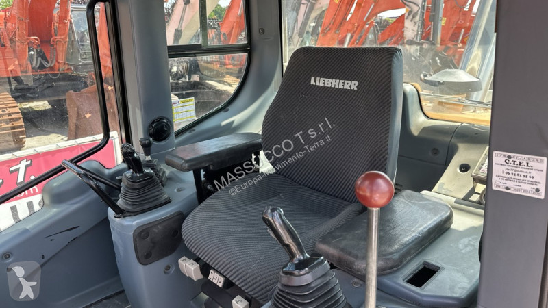 Навантажувач Liebherr