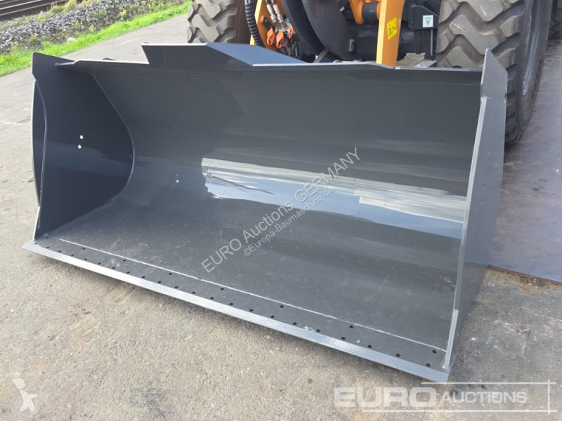 Lastare Case 421G