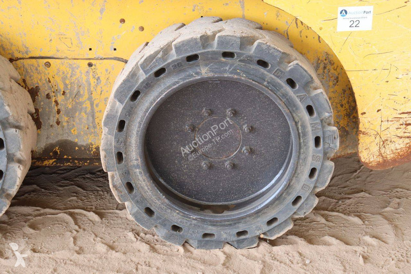 مُحمّلة Gehl R165
