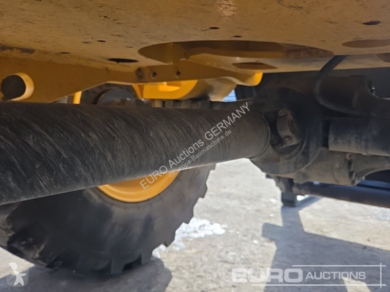 Lastare JCB 409