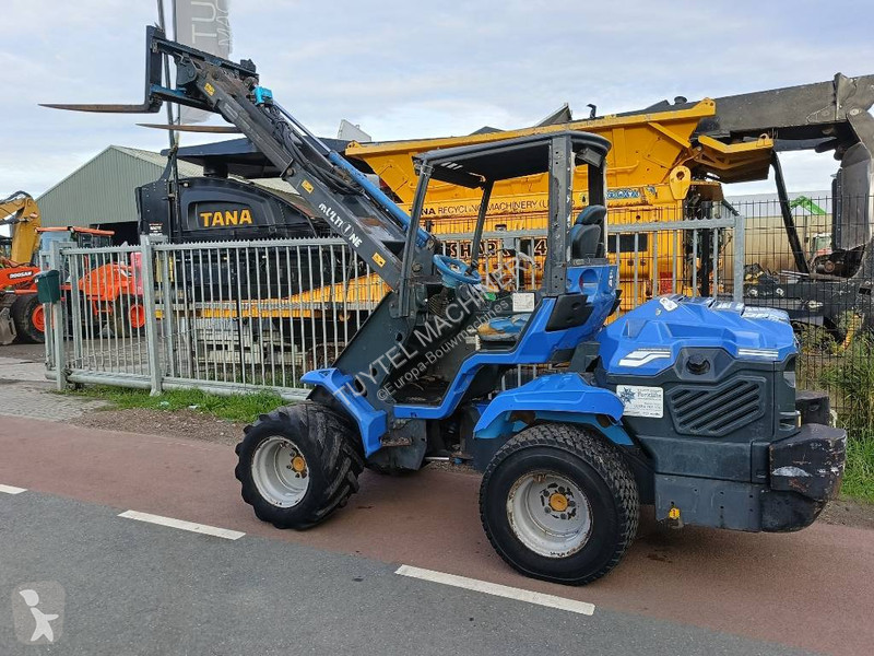 Chargeuse MultiOne 10.8DT minishovel 2140 kg...