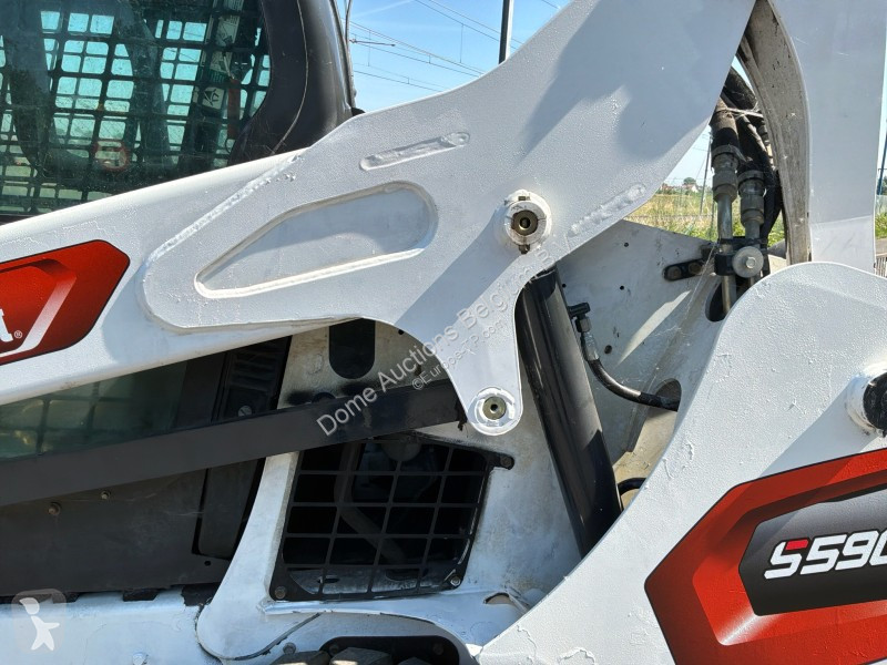 Pá carregadora Bobcat S590