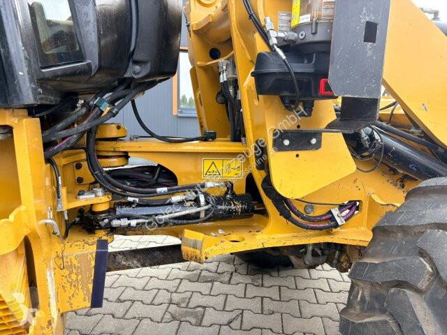 Incarcator Caterpillar 908M Radlader 6,46 Ton