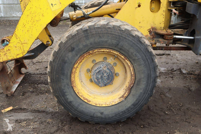 Chargeuse Komatsu 753