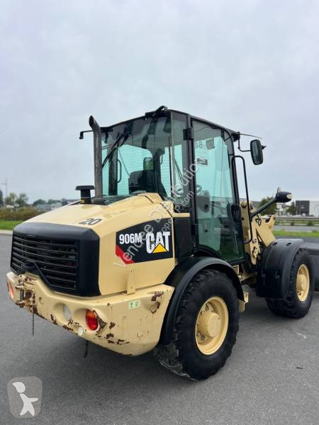 Pá carregadora Caterpillar 906M