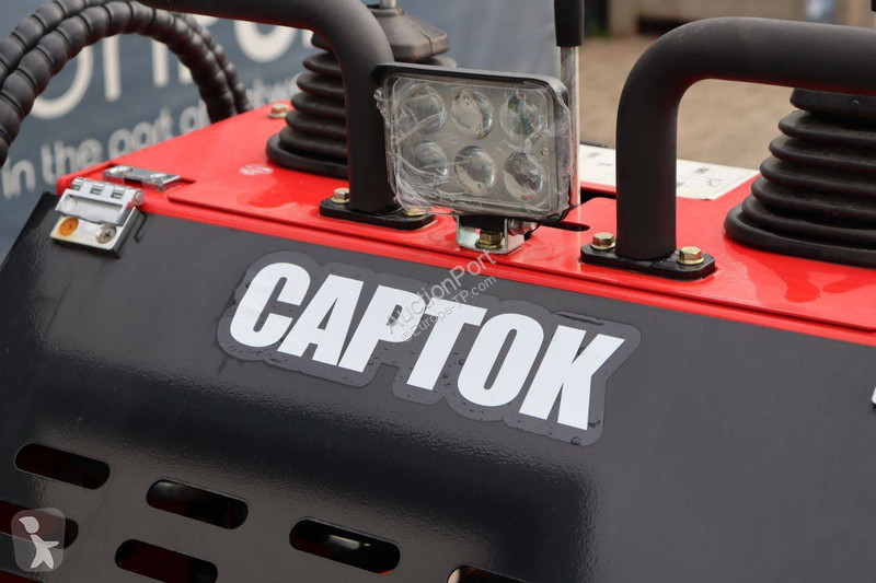 Nakladač Captok CK323TZ