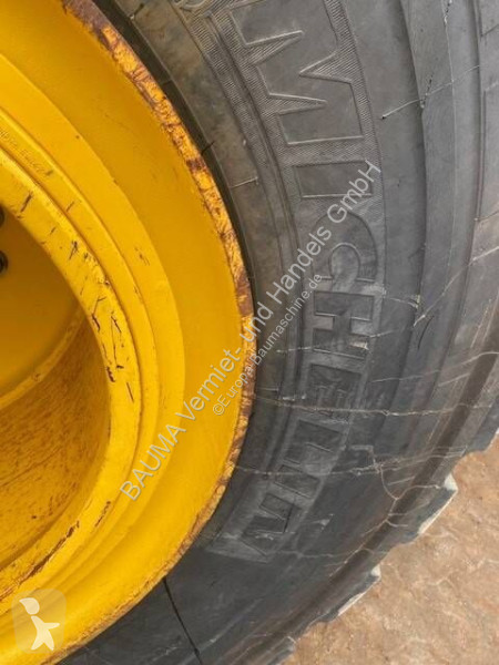 Chargeuse John Deere 744 P SW, 3. Kreis, MIETE...