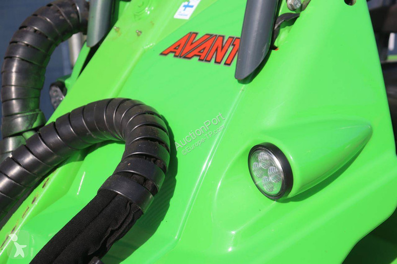 Chargeuse Avant tecno T