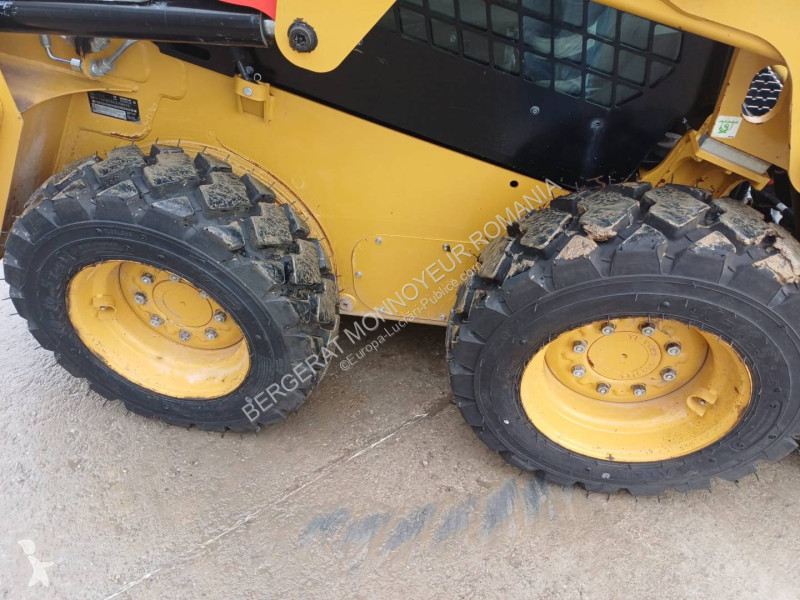 مُحمّلة Caterpillar 232D3