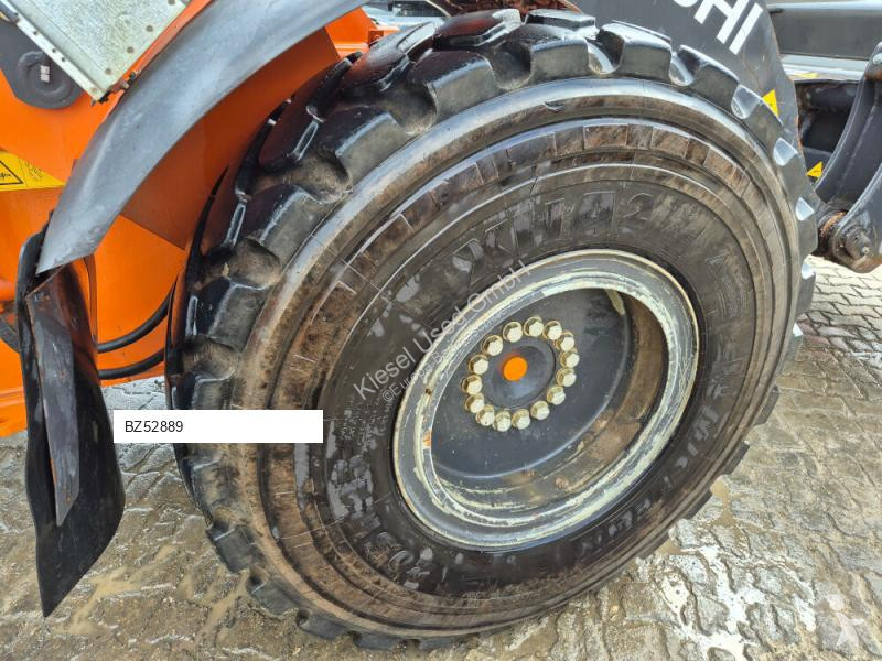 Товарач Hitachi 7