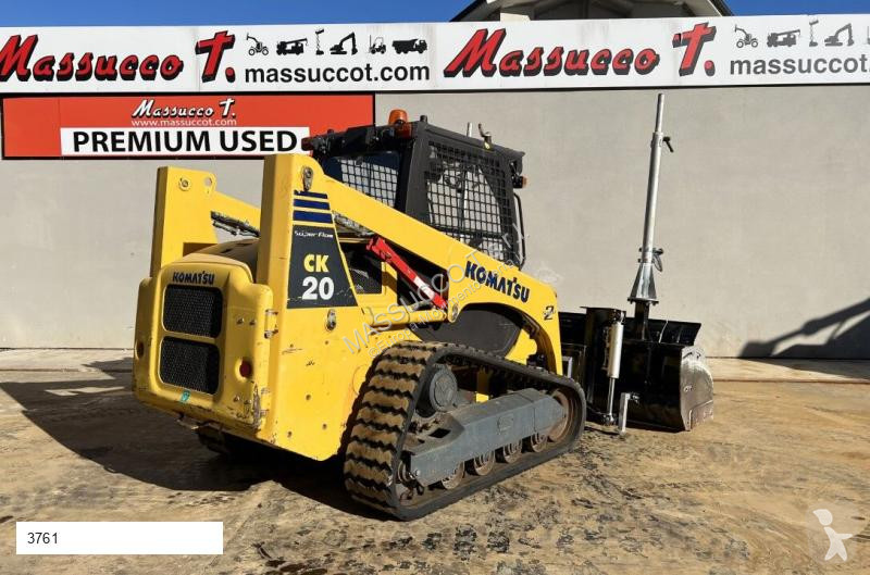 Pá carregadora Komatsu CK 20 HF