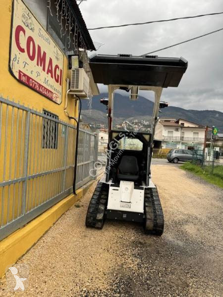 Shovel Bobcat
