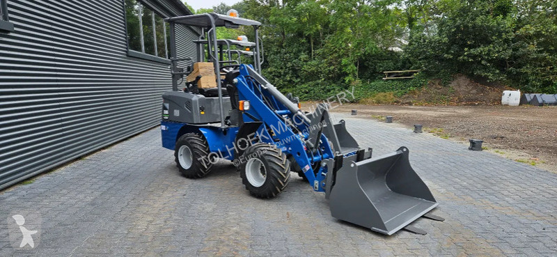Chargeuse  E WOLF 606 electro shovel.