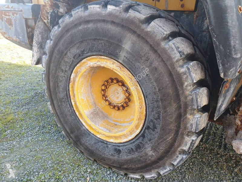 Pala Komatsu WA320-8