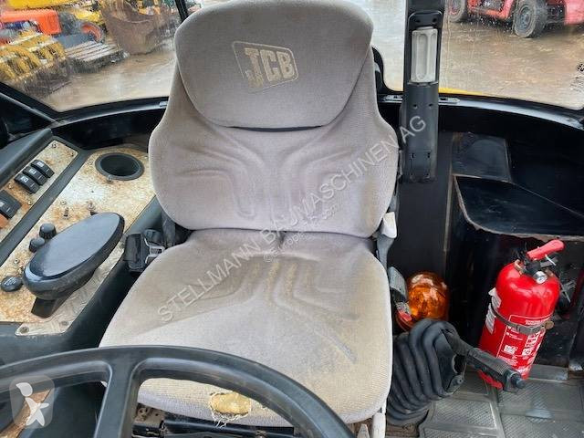 Shovel JCB