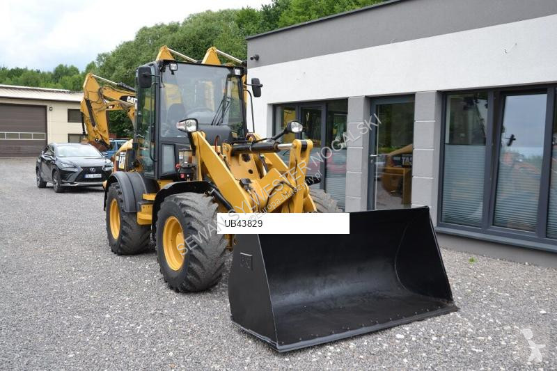 Pá carregadora Caterpillar H2